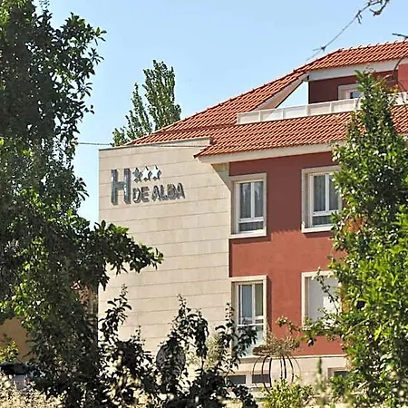 De Alba 3*