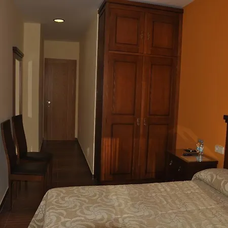 De Alba Отель 3*