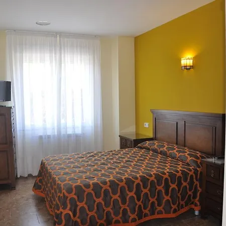 Отель De Alba 3*