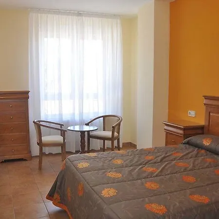 Отель De Alba 3*